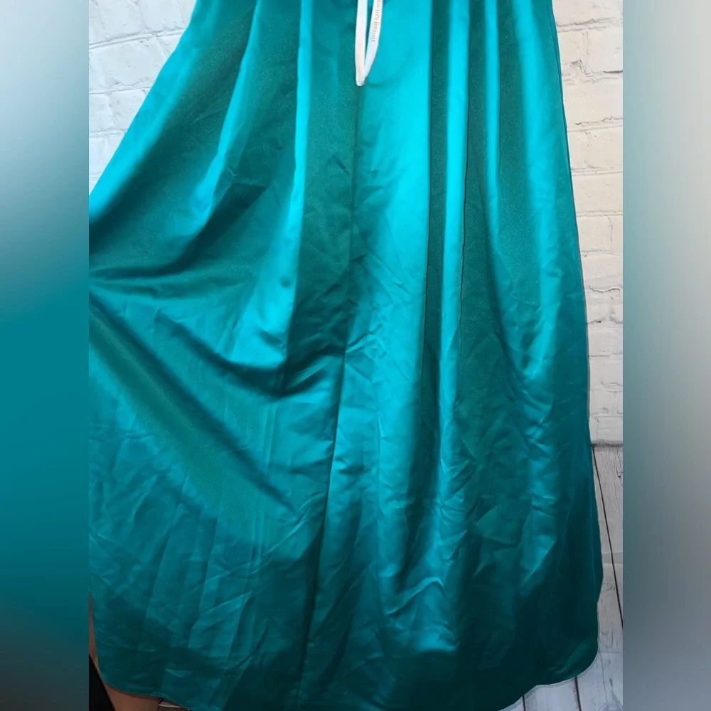 BRAND NWT David’s Bridal Oasis Turquoise Polyester Long Bridal Dress size 2 - Picture 7 of 16